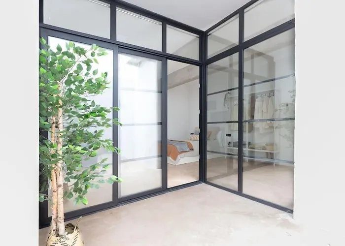 Vlc Host - Manya Apartman